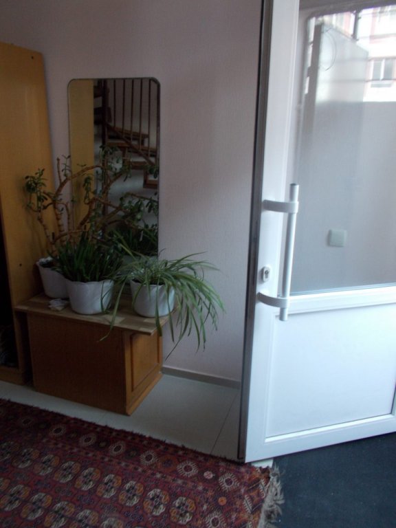 Гостиница Hostel na Kombriga Potapova Севастополь-10