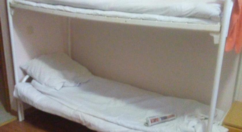 Гостиница Hostel na Kombriga Potapova Севастополь-6